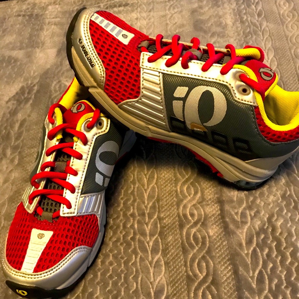 Pearl Izumi Women’s Fuel Cycling Shoe